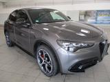 Alfa Romeo Stelvio Veloce Q4 NAVI SHZ LEDER AT - Alfa Romeo Gebrauchtwagen mit Automatikschaltung