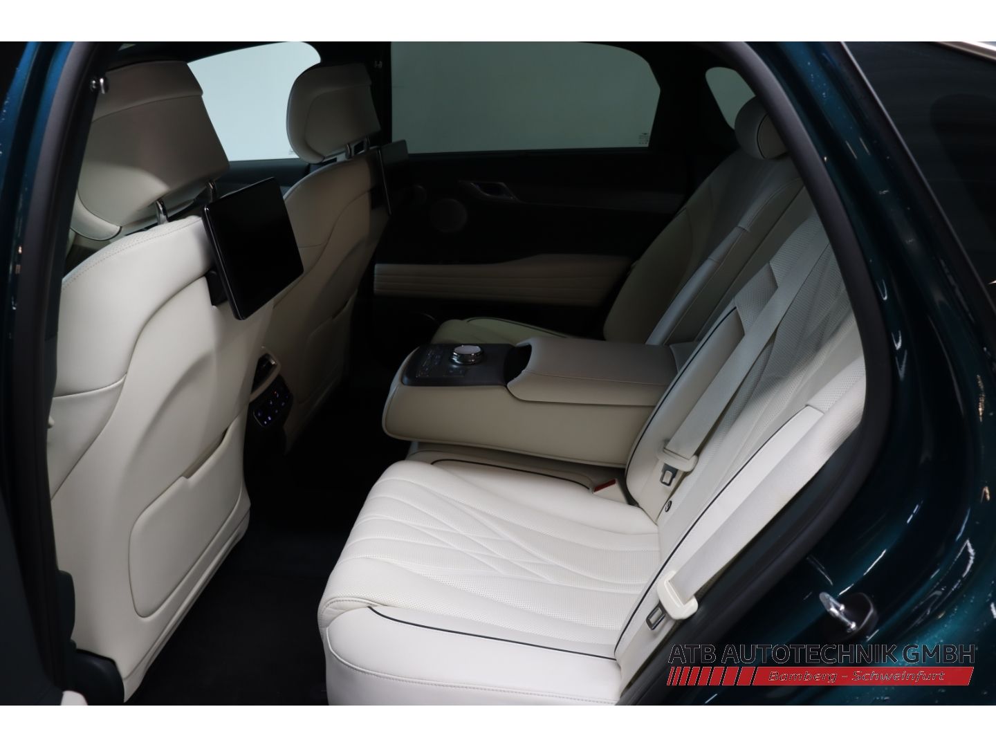 Fahrzeugabbildung Genesis Electrified G80 Luxury 4WD 87,2 kWh 98,3% SOH HU