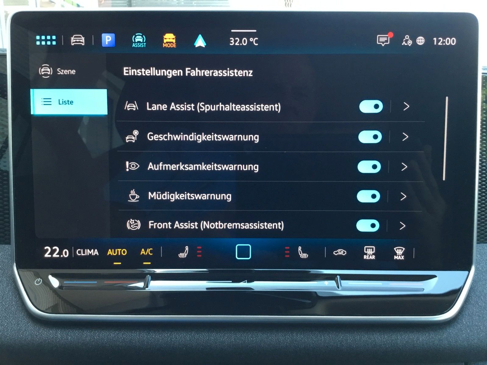 Fahrzeugabbildung Volkswagen Tiguan 1.5 eTSI DSG+AHK+LED+Kamera+Sitzheizung