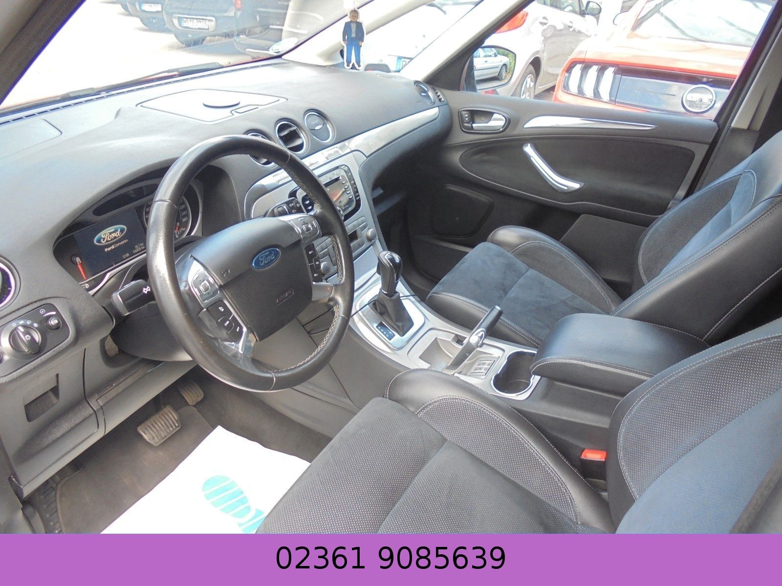 Fahrzeugabbildung Ford S-Max 2,3Titanium  Automatik/Klimaaut./7 Sitzer/