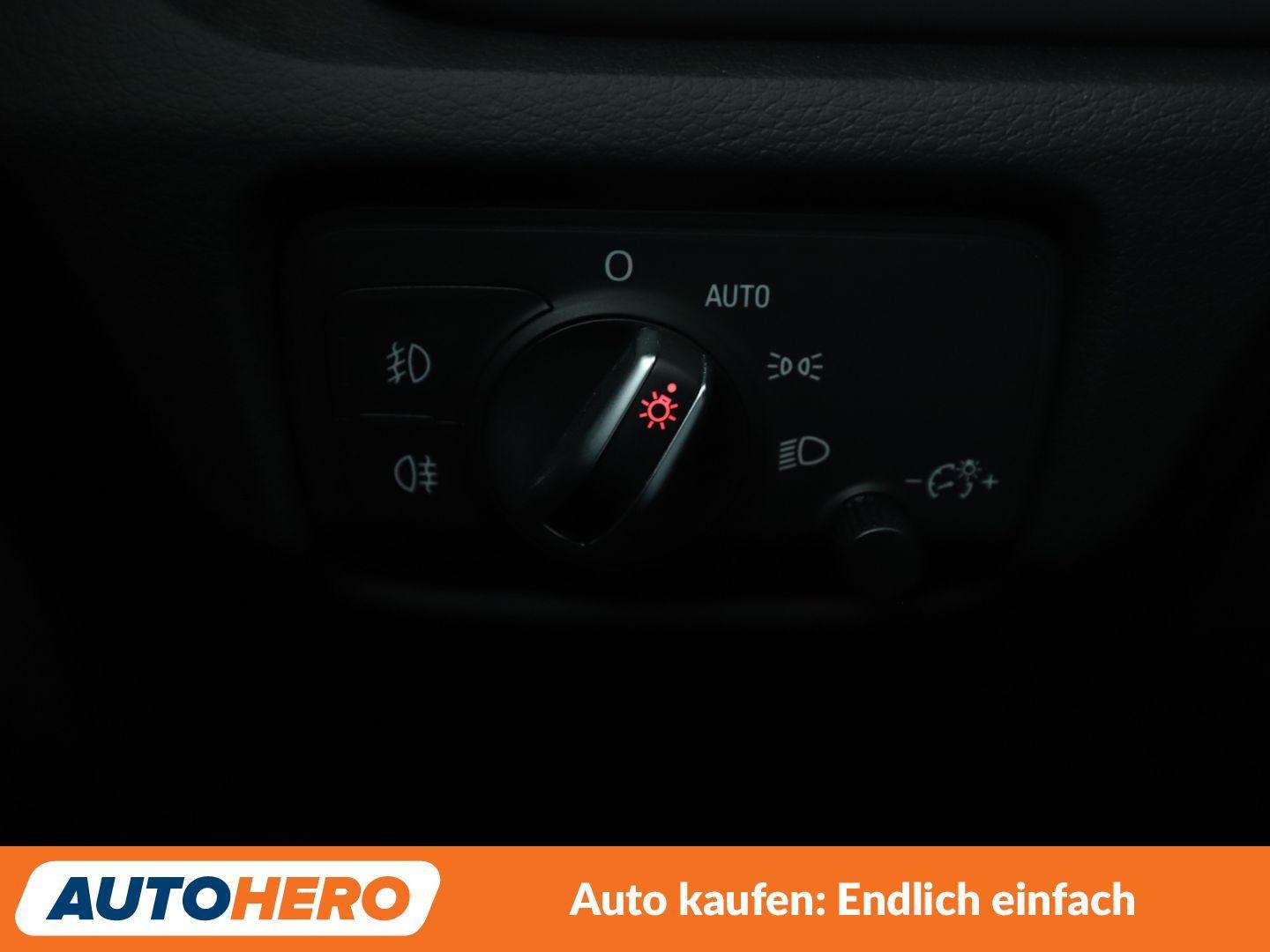 Audi A3 Limousine 1.4 TFSI ACT ultra Ambition*NAVI*