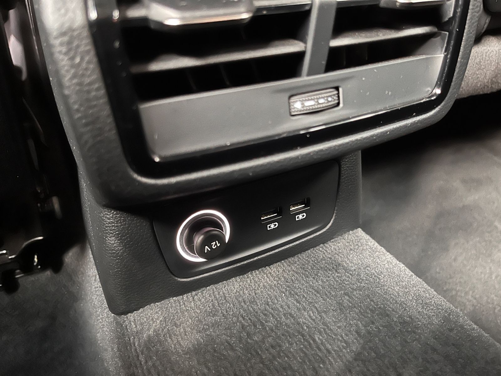 Fahrzeugabbildung Audi Q3 40 TFSI quattro advanced LED NAVI ALU