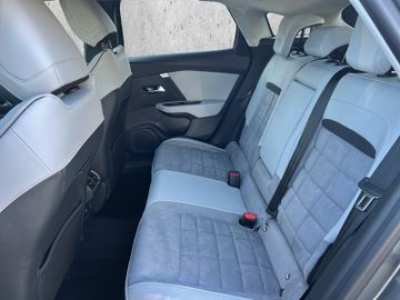 Citroën C4 1.2 PureTech 130 Max 360° MASSAGE AWR NAV SHZ