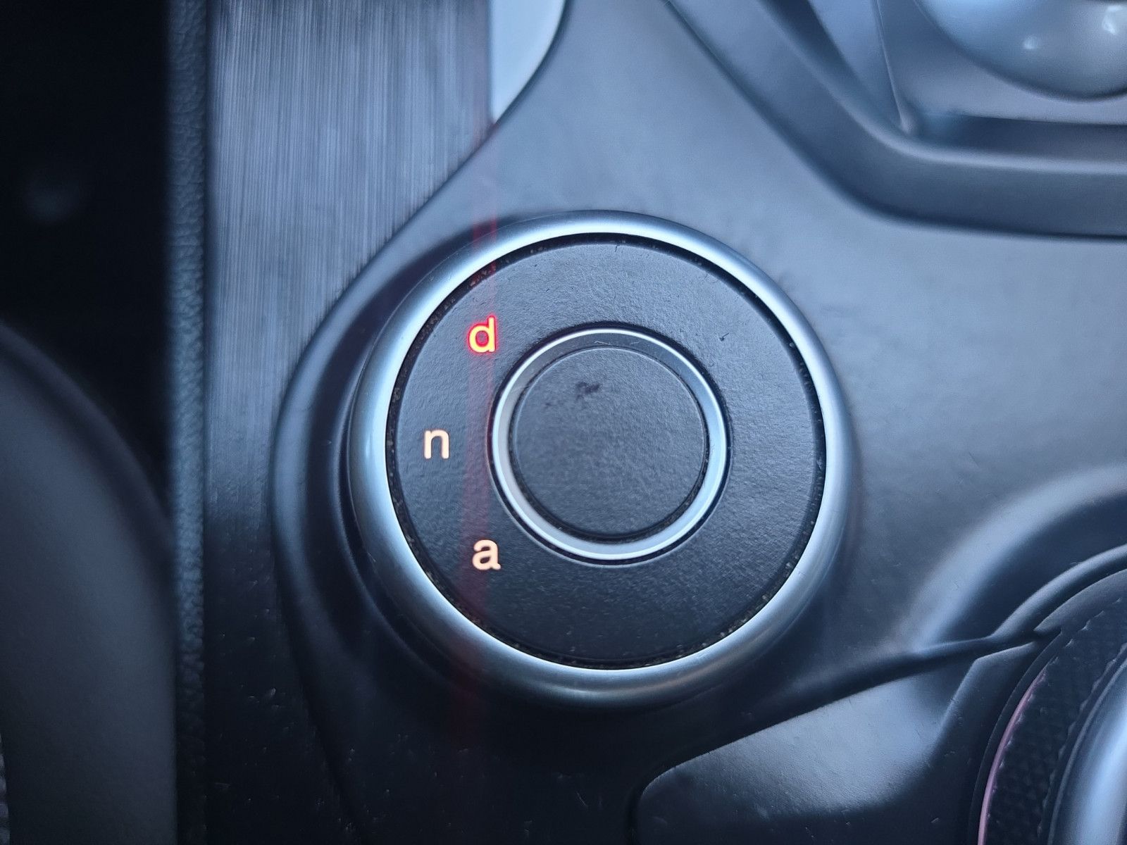 Fahrzeugabbildung Alfa Romeo Stelvio Super Q4 NAVI LEDER AUTOMATIK M+S