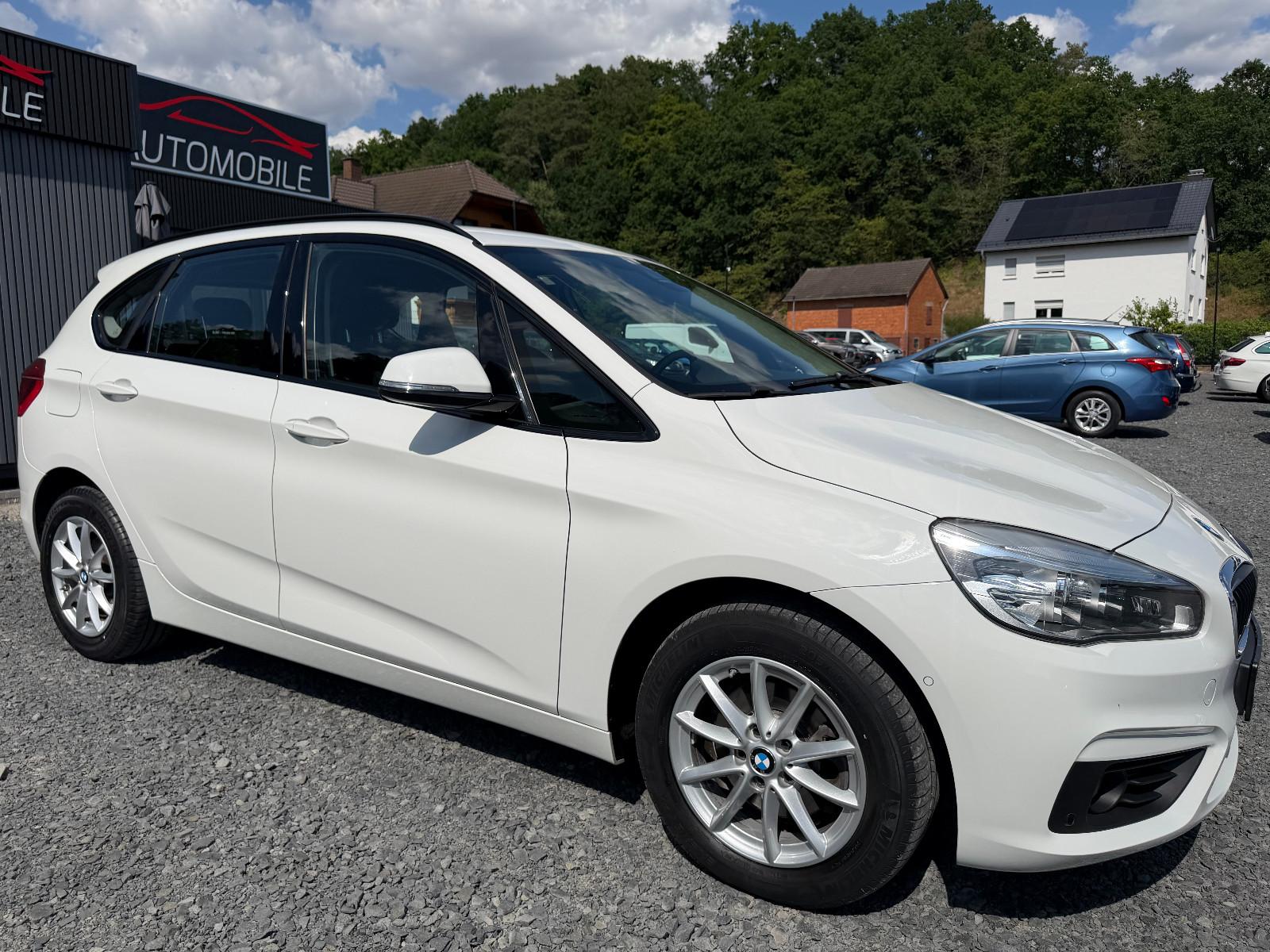 BMW 218d Active Tourer  LED/NAVI/TEMPO