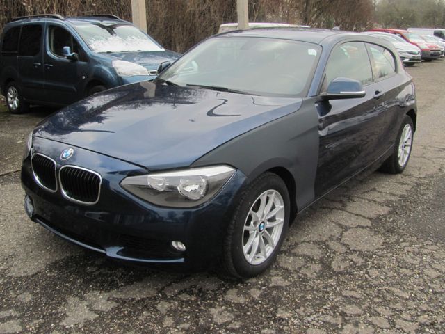 BMW 114 i Alu/Klima/Navi/PDC/SHZ Unfall/1.Hand