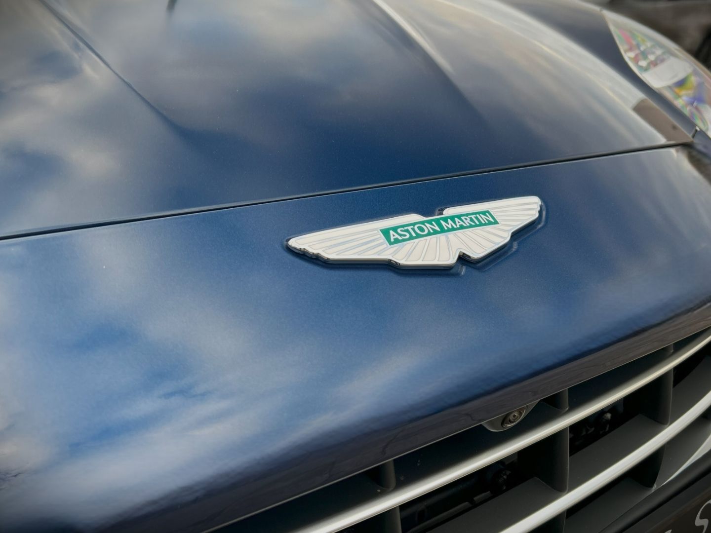 Aston Martin Vantage Seychelles Blue Bowers & Wilkins foto 13