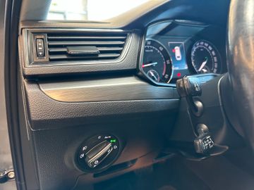 Skoda Superb Combi Style *BiXenon*Navi*AHK*