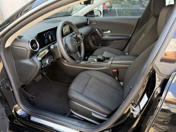 Mercedes CLA 180 Shooting Brake - 8