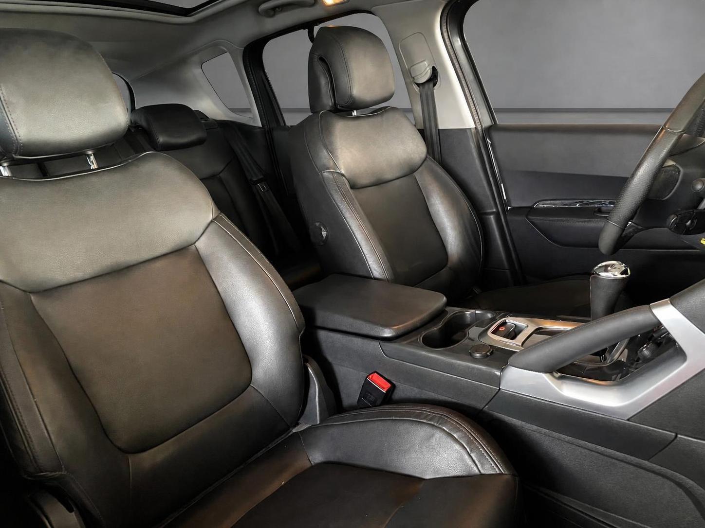 Peugeot 3008 Allure *Pano+ Kamera + TMP + Head Up +Navi