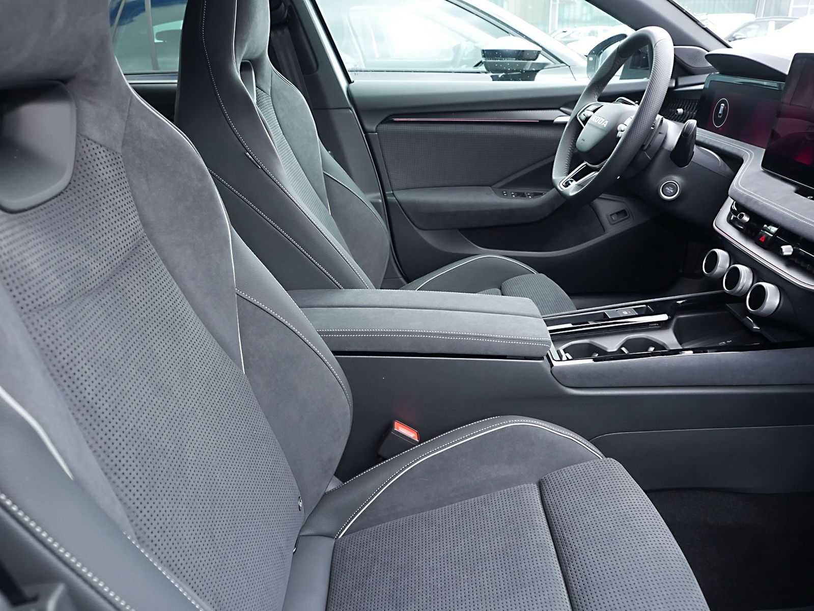 Skoda Superb - Bild 8