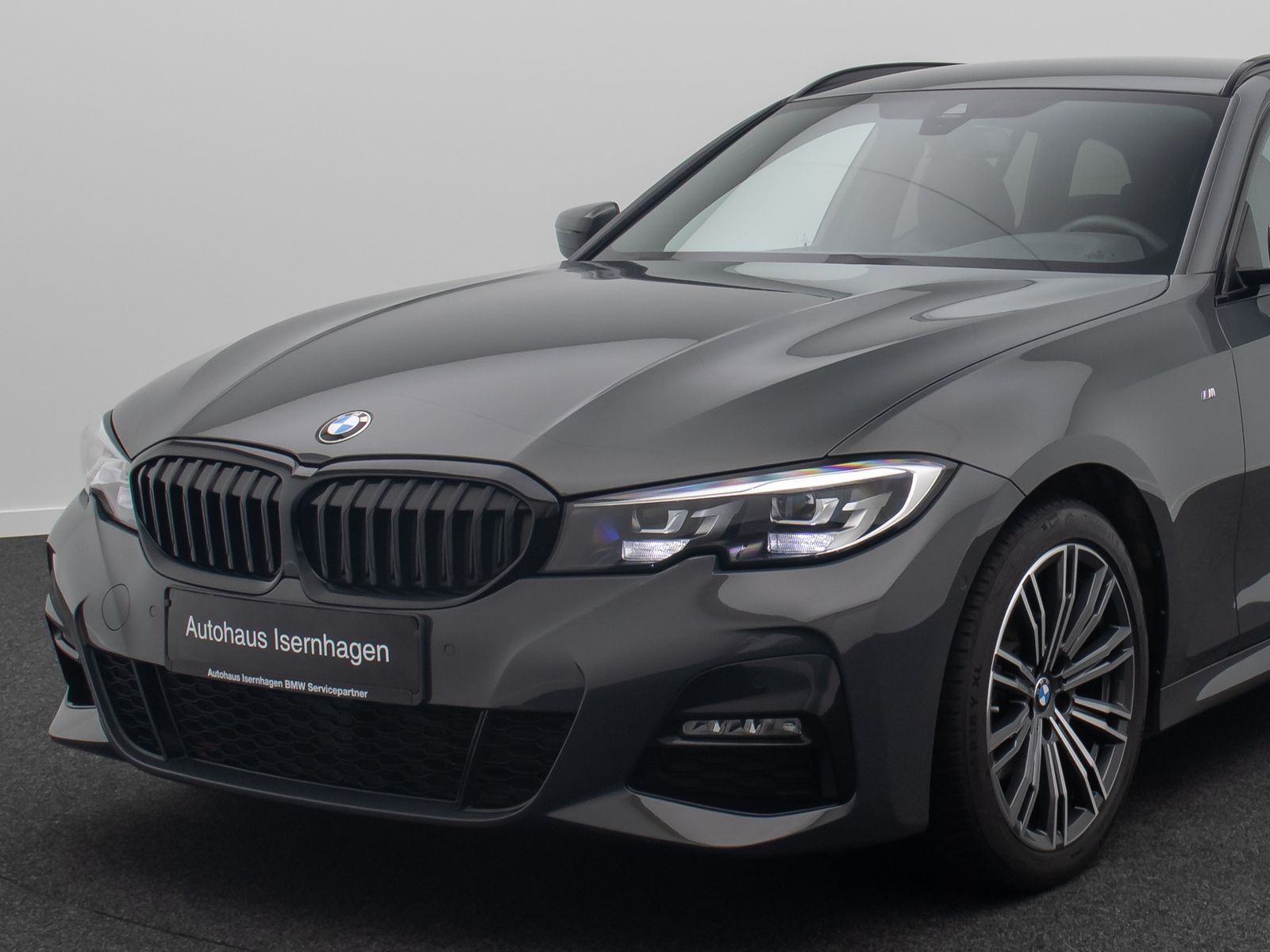 Fahrzeugabbildung BMW 320d xD M Sport Kamera Komfort DAB Individual