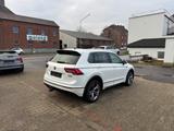 Volkswagen Tiguan Highline 2.0TDI 4Motion DSG R-LINE 1.HD! - VW Tiguan Gebrauchtwagen in Aachen