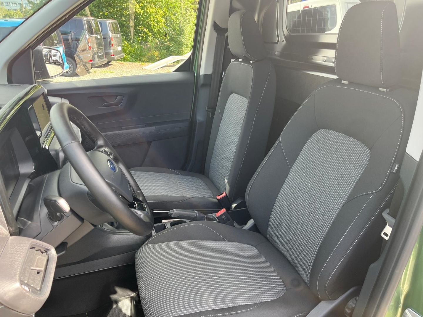 Ford Transit Courier - Bild 9