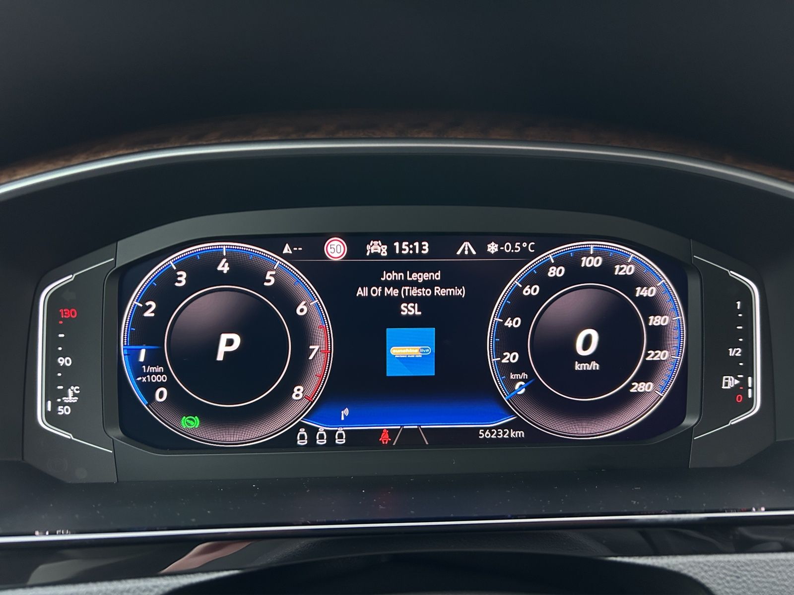 Fahrzeugabbildung Volkswagen Arteon SB TSI Elegance DSG LED Navi AID ACC RFK