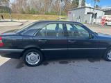 Mercedes-Benz C 180 ELEGANCE Elegance - Mercedes-Benz 180 aus dem Jahr 1994