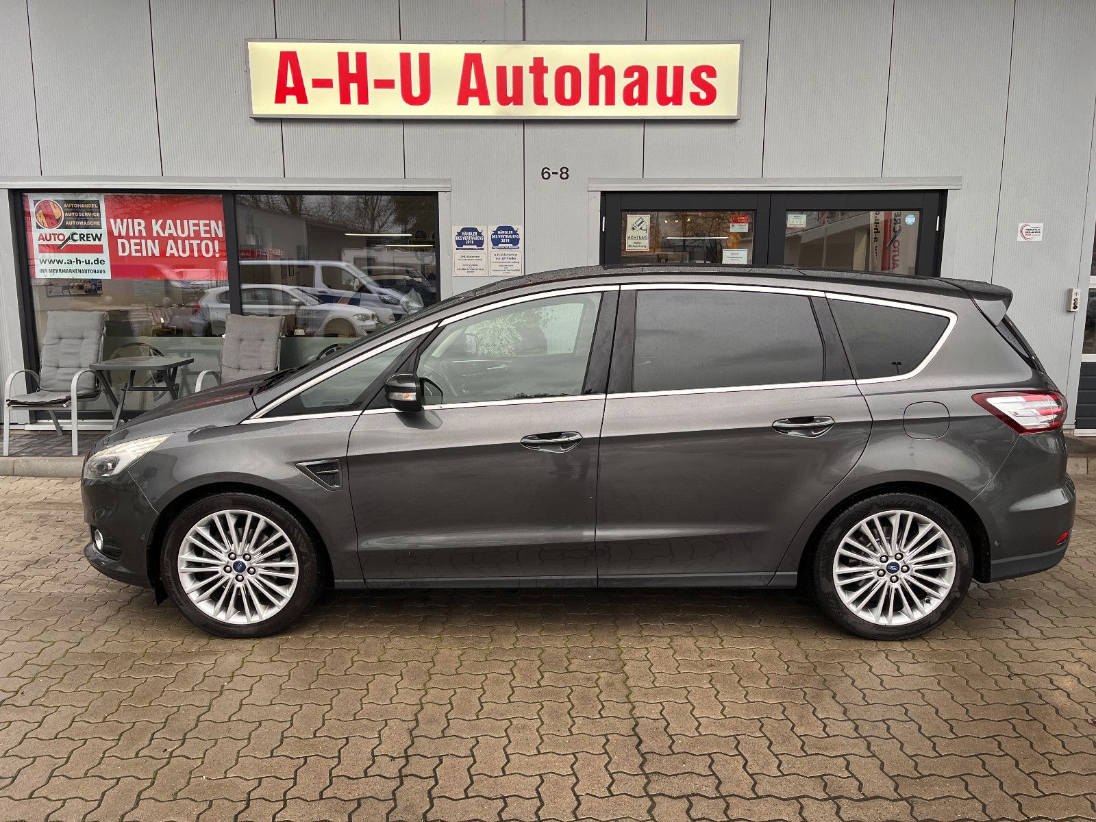 Fahrzeugabbildung Ford S-Max S-MAX Titanium