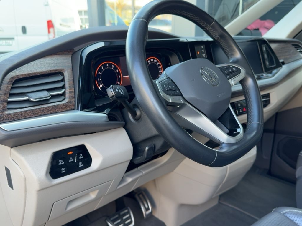Fahrzeugabbildung Volkswagen T7 Multivan Standheizung  Leder  Winterpaket