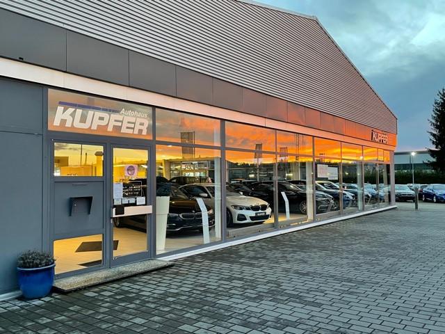 BMW 118 i Advant. NAVI°LED-Sw°Parkass.+Rfcam°2xSpur, миниатюра 18