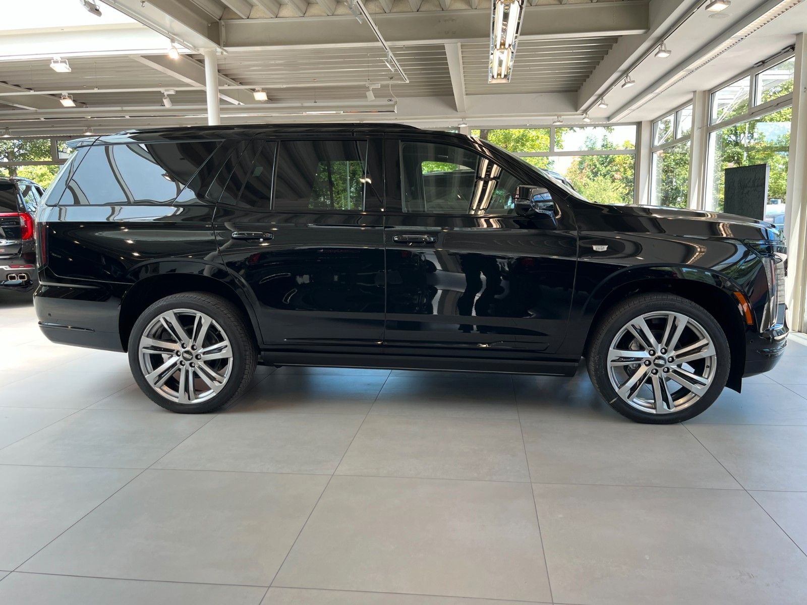 Fahrzeugabbildung Cadillac Escalade Sport Platinum 6.2 V8  4x4 LPG