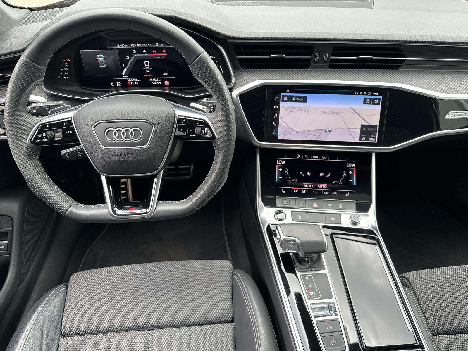 Fahrzeugabbildung Audi A6 45 TDI Qu S-Line Black NAV+MATRIX+PANO+KAMERA