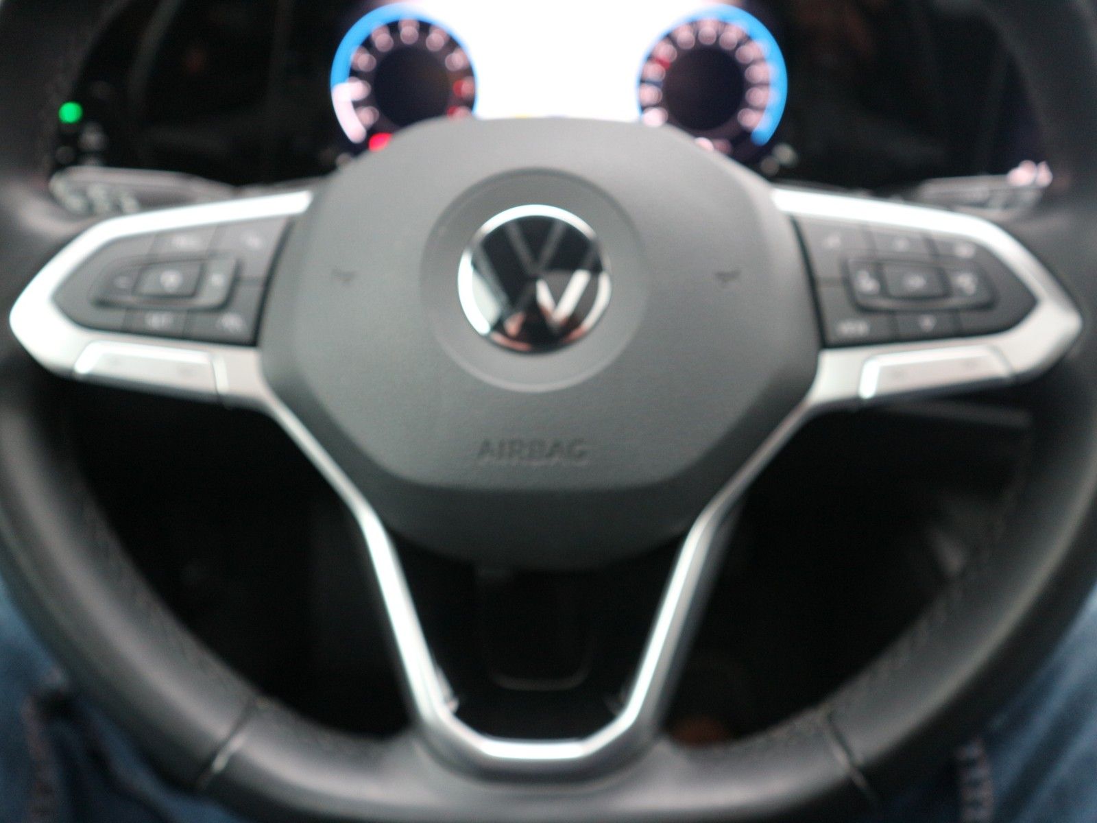 Volkswagen Golf - Bild 13