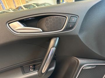 Audi A1 ambition *KLIMA*PDC*TEMPOMAT*