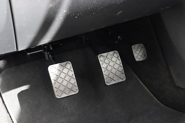 T-Roc 2.0 TDI LIFE FAHRSCHULUMBAU ACC LED AHK BT