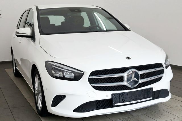 Mercedes-Benz B 180d T.Leder,Navi,LED,SH,PDC,SR+WR
