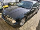 BMW E36 316i Compact - BMW 316 aus 1995: Coupe