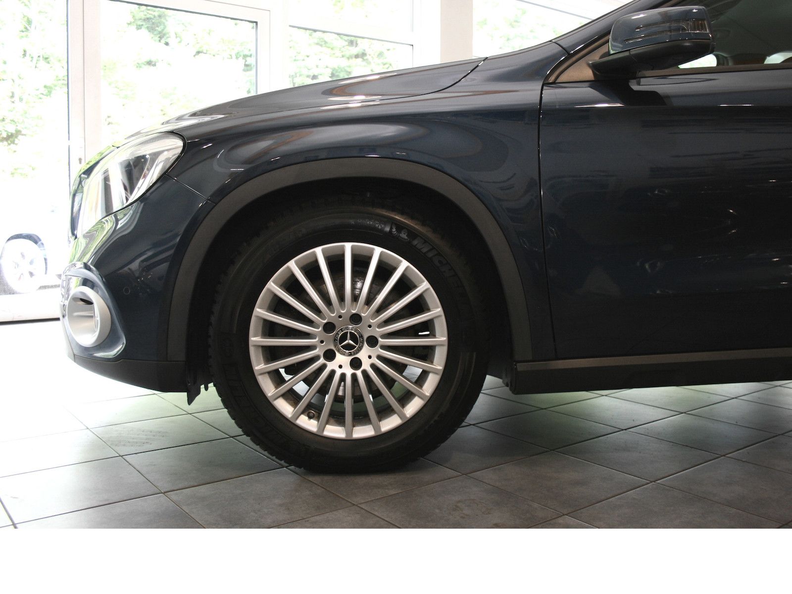 Fahrzeugabbildung Mercedes-Benz GLA 220 4M *Standheizung*Navi*Spiegel-Paket*