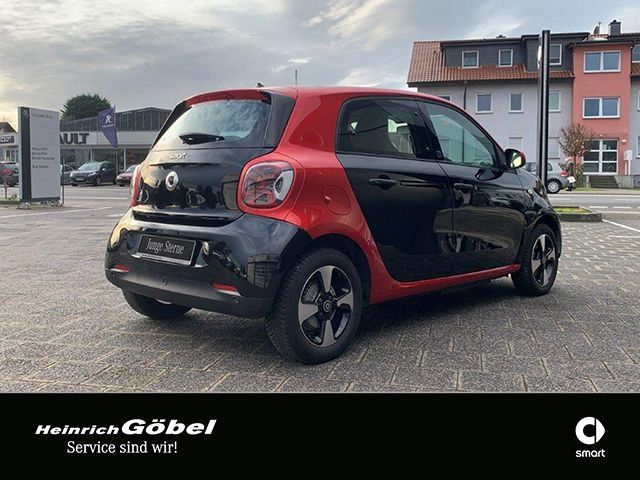 Fahrzeugabbildung Smart forfour EQ PASSION PANORAMA LED KAMERA GJR
