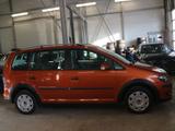 Volkswagen Touran Cross 1.9 TDI Klimaautom Xenon PDC SHZ - Volkswagen Touran: 1.9