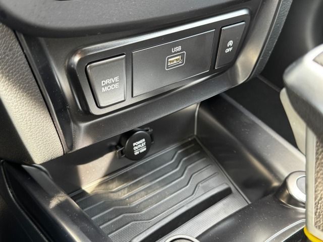 Fahrzeugabbildung KGM Tivoli Nomad Automatic*Klima*Navi*MJ25