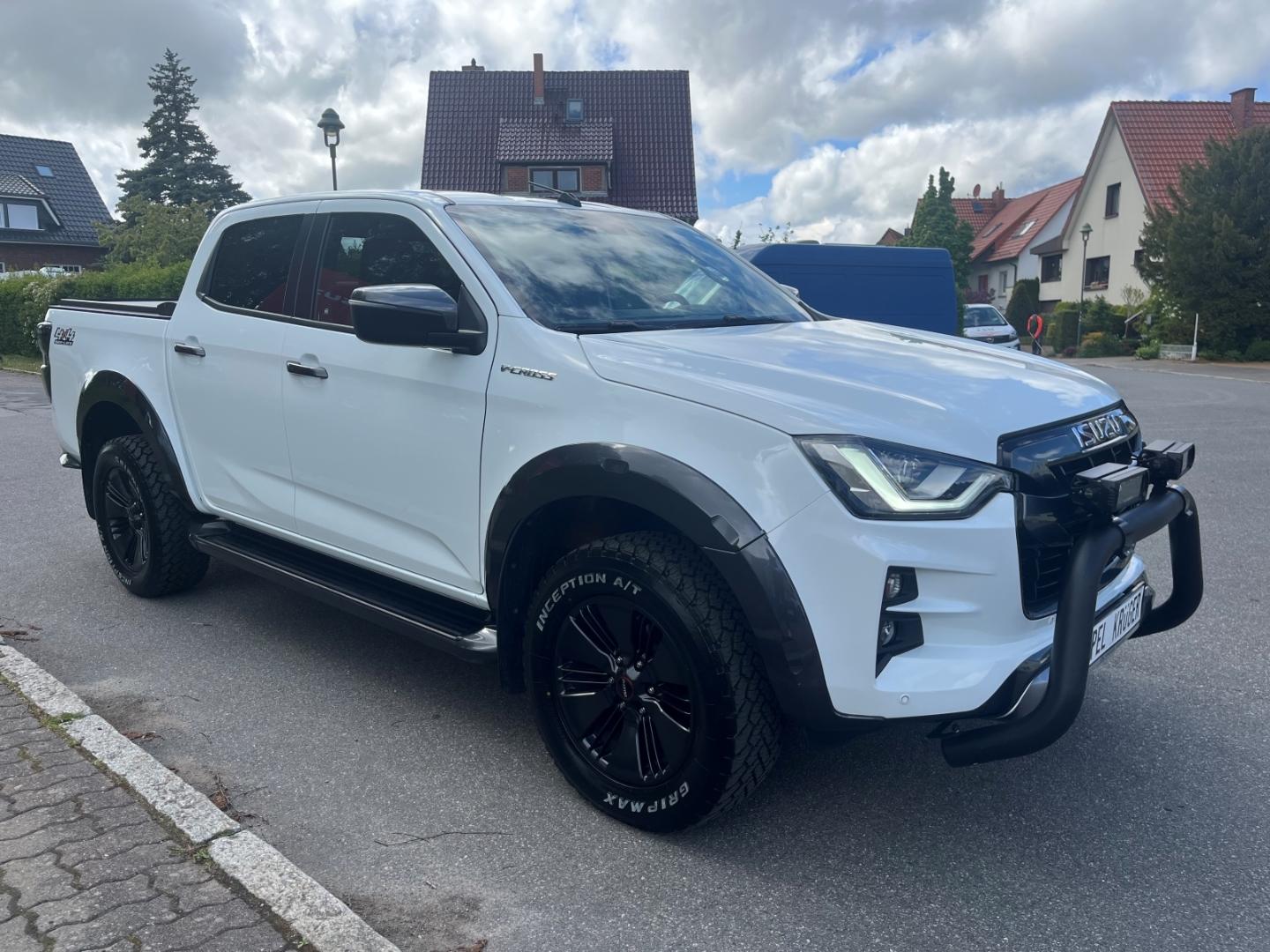 Isuzu D-Max V-CROSS Double Cab 1,9 D 4WD Autom. Frontb