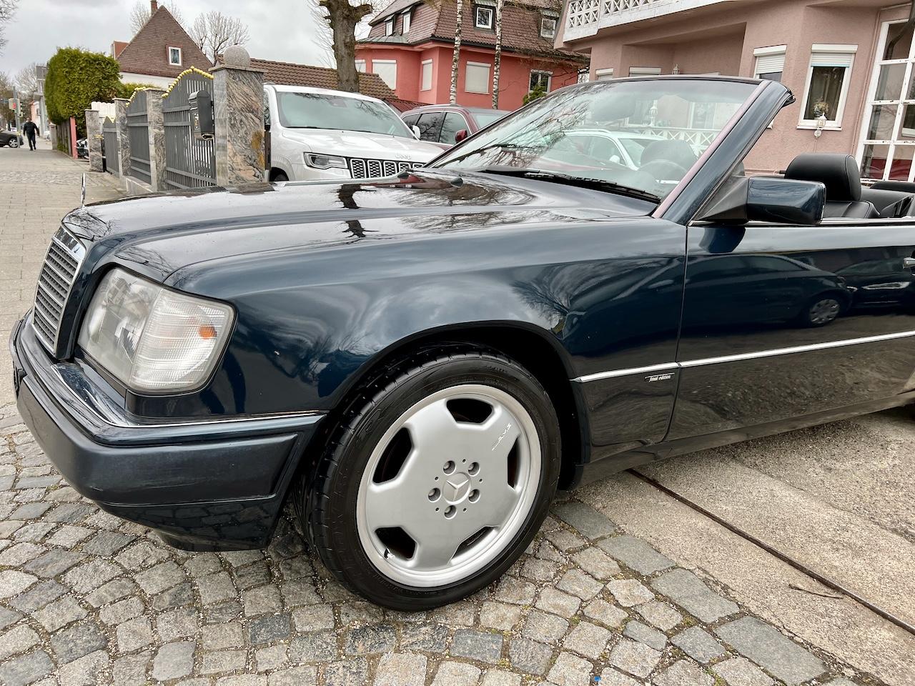 Mercedes-Benz E 220 Cabrio Final Edition *AMG-Alufelgen*Top-Zu