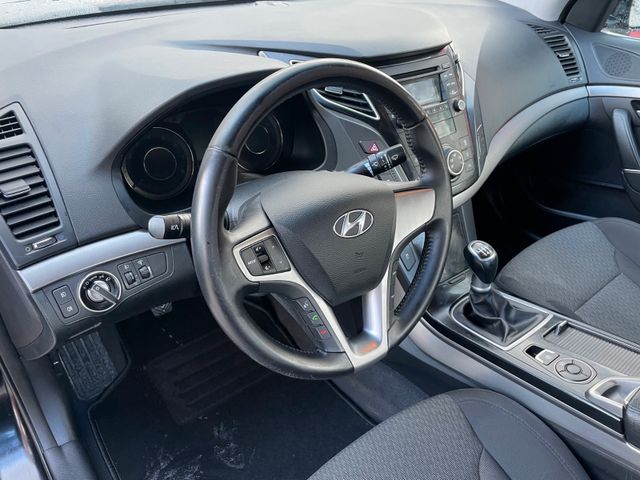Fahrzeugabbildung Hyundai i40 Comfort(Tüv&Insp.neu)