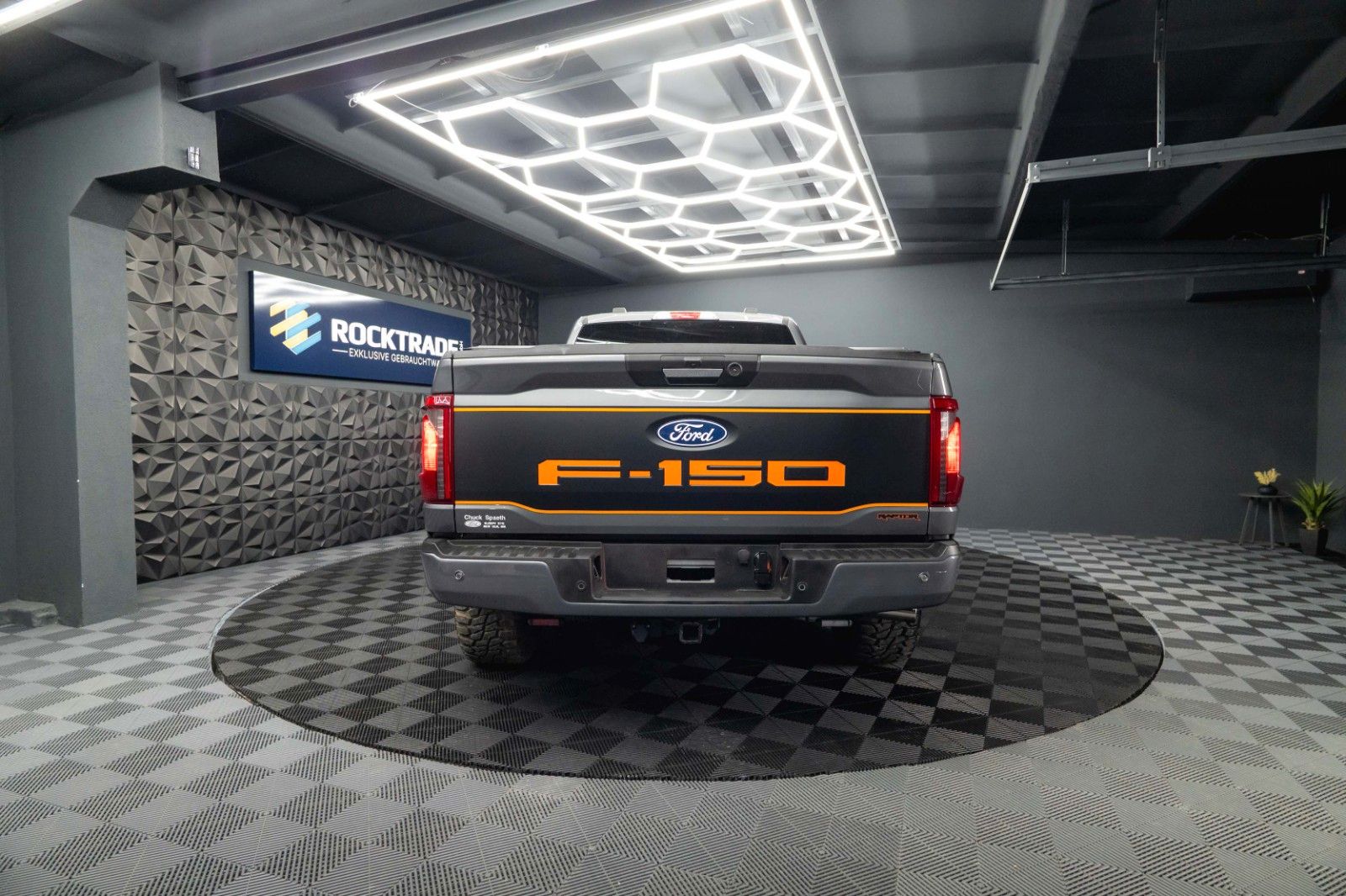 Fahrzeugabbildung Ford F150 5.0L V8 4x4 SuperCrew Longbed RAPTOR 19%