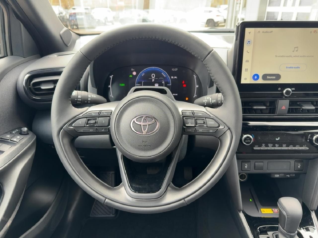 Fahrzeugabbildung Toyota Yaris Cross 1,5  Teamplayer *1,99% bis 30.6*