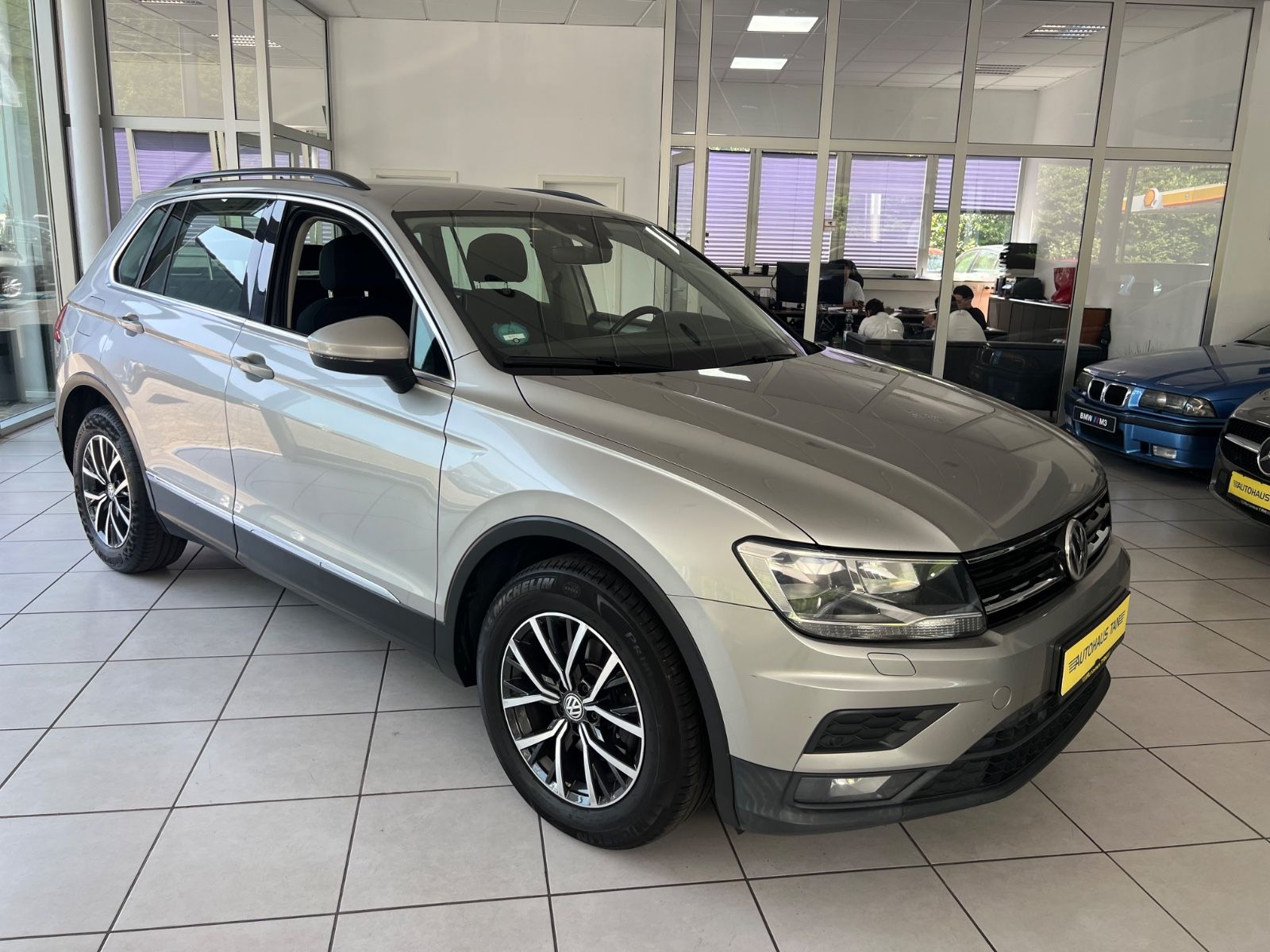 Fahrzeugabbildung Volkswagen Tiguan Comfortline 2.0 TDI DSG  *Digitaltacho*