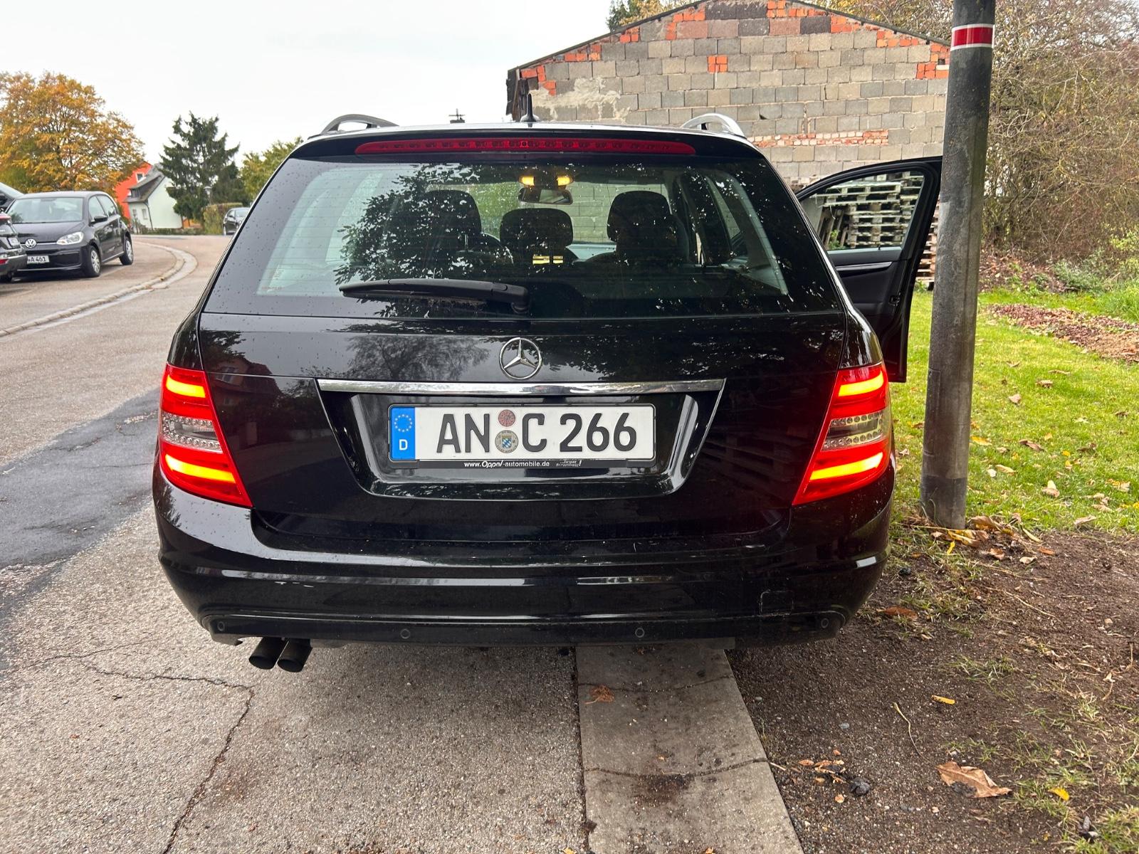 Mercedes-Benz C200 2011 — photo 5