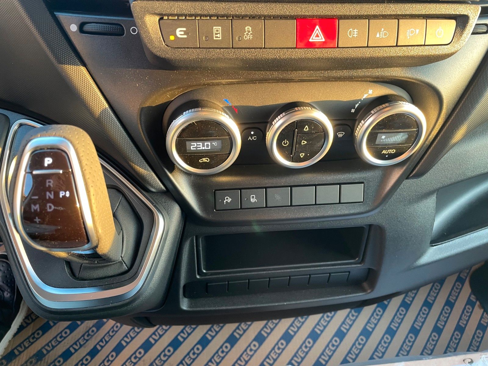 Fahrzeugabbildung Iveco Daily 35S18 HA8 3.0L *R3.520mm*Automatik*Kamera*