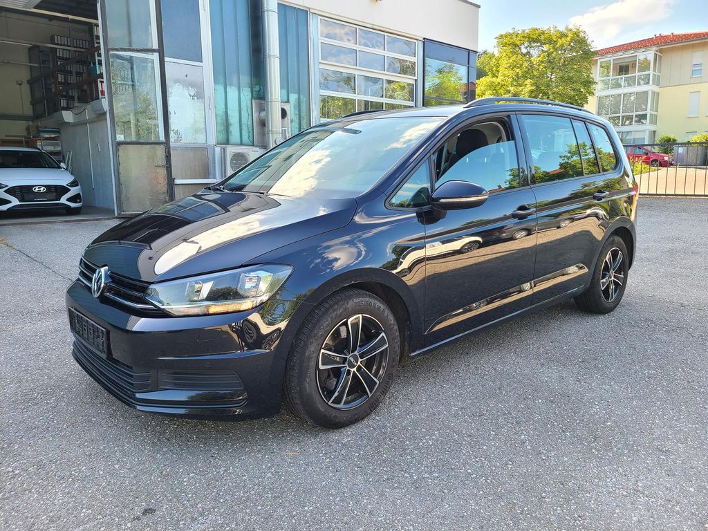 Image of Volkswagen Touran