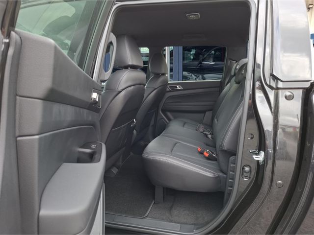 KGM Musso Grand Black 2.2 AT Navi°Leder° Sperrdiff°A