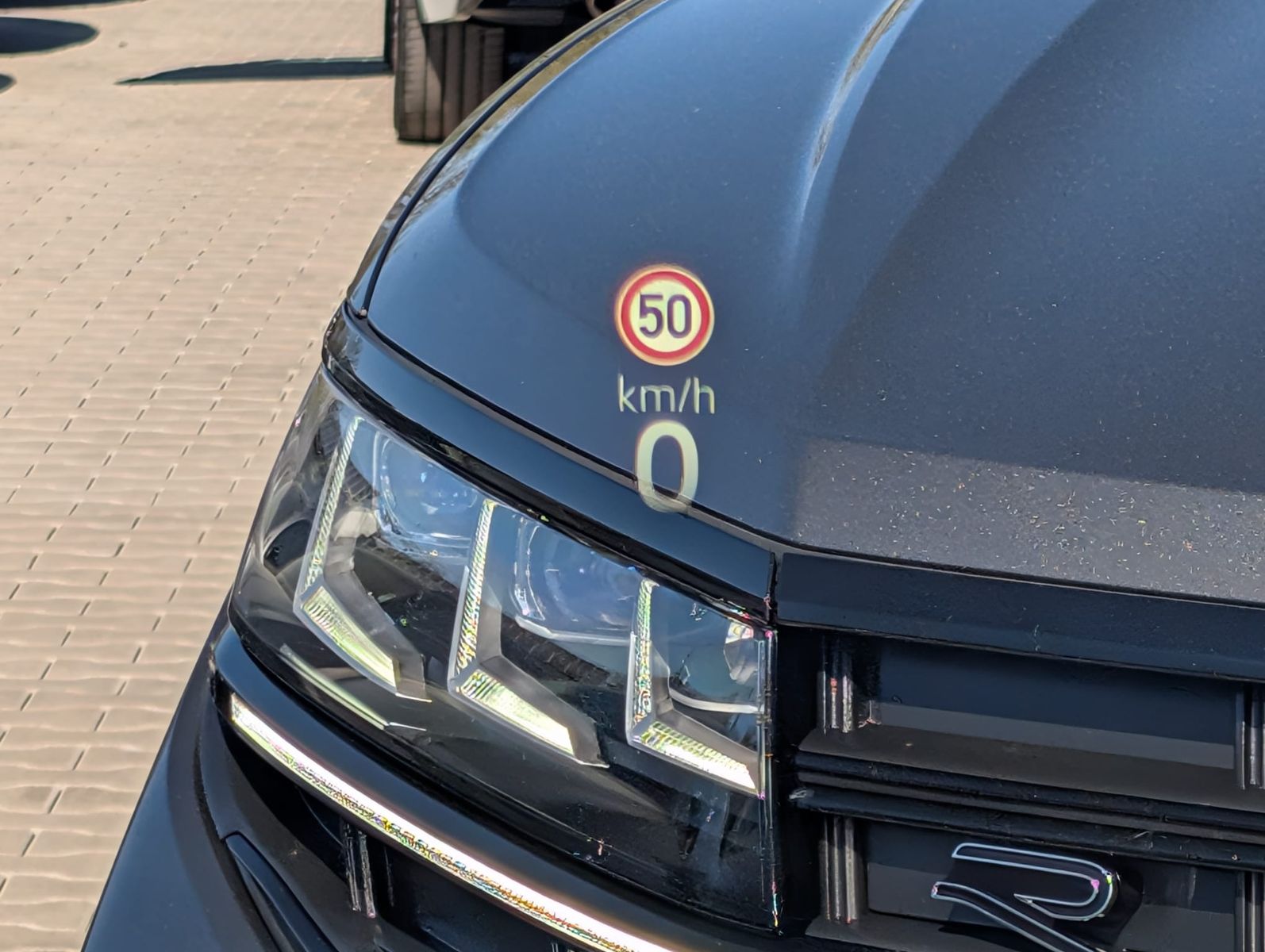 Fahrzeugabbildung Volkswagen Tayron 2.0TDI 4M R-Line 7Si*MATRIX*AHK*PANO*H&K