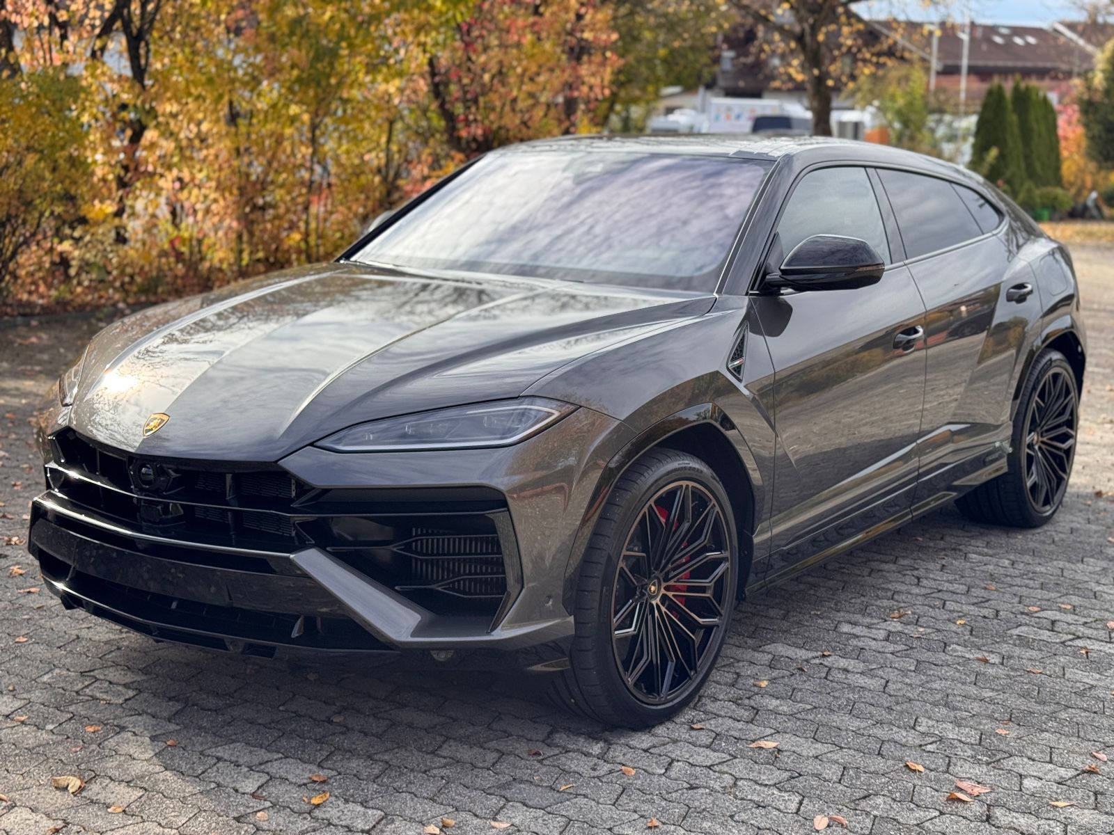 Fahrzeugabbildung Lamborghini URUS SE|BANG/OLUFSEN|PANO|MY25|BLANCO COC