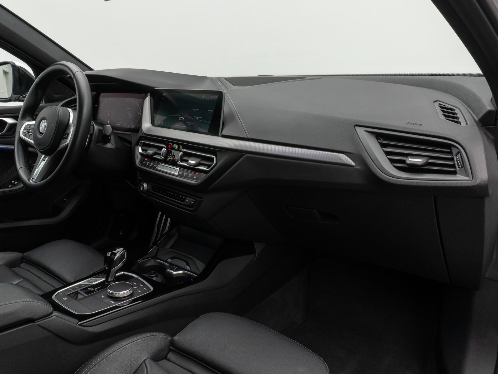 BMW 1 Series i M Sport Panoram Kamera DAB HiFi Komfort 19", миниатюра 23