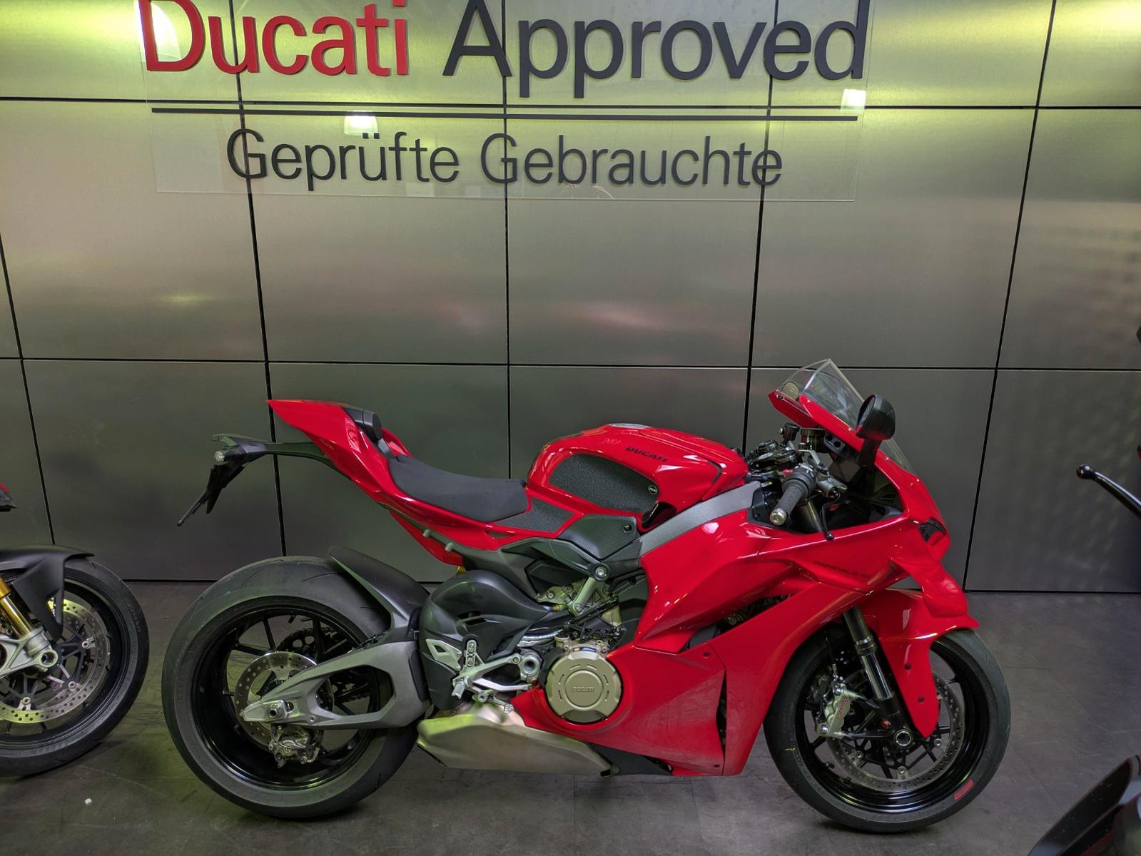 Ducati Panigale V4 * 2025