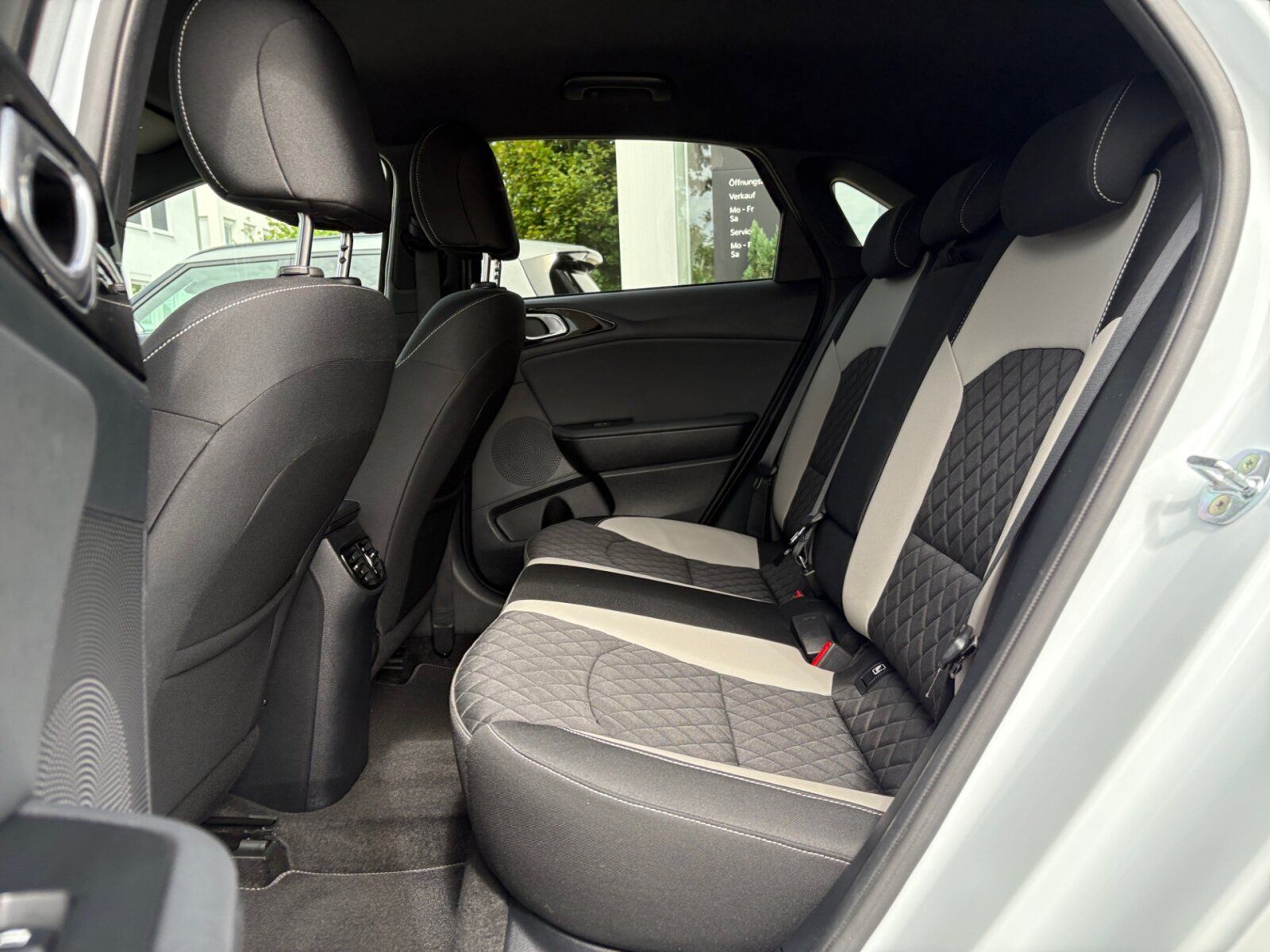 Fahrzeugabbildung Kia Ceed 1.4 T-GDI DCT GT Line NAVI
