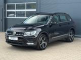 Volkswagen Tiguan Comfortline 4Motion*DSG*AHK*PDC*SHZ*2.Hd* - Volkswagen Tiguan mit Diesel-Antrieb: Schwarz, Bordcomputer
